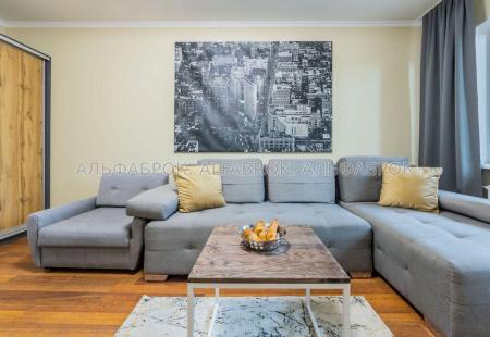 Продам 2-комнатную квартиру