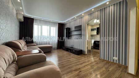 Продам 3-комнатную квартиру