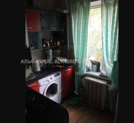 Продам 3-кімнатну квартиру