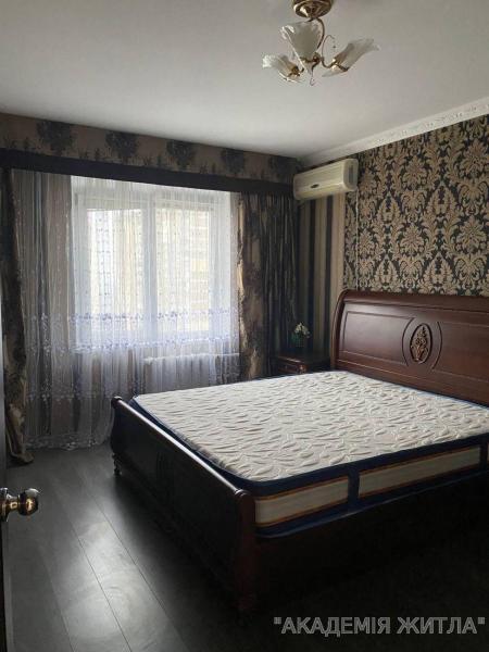 Сдам 3-комнатную квартиру в новостройке