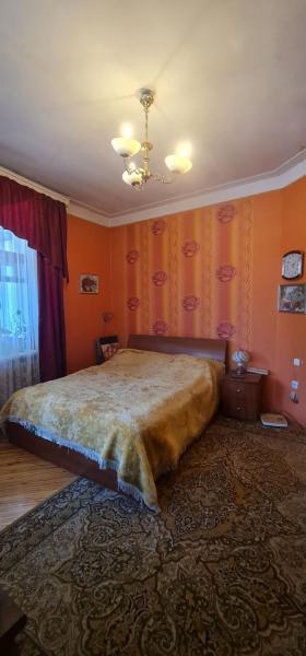 Продам 2-кімнатну квартиру