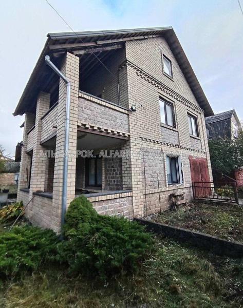 Продам 2-этажный дом