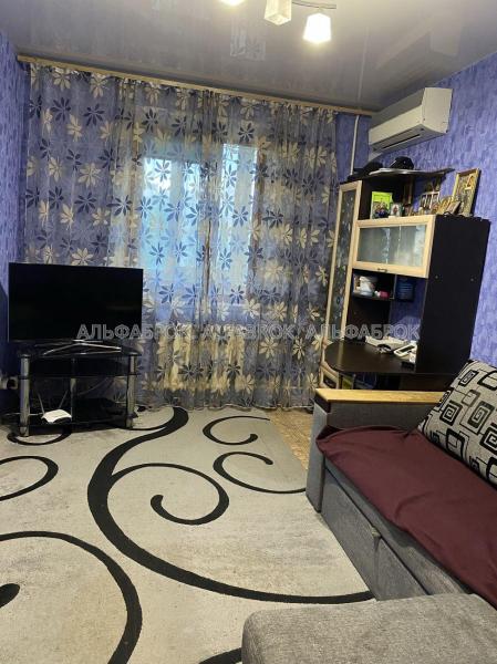 Продам 2-комнатную квартиру