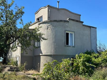 Продам 2-поверховий будинок