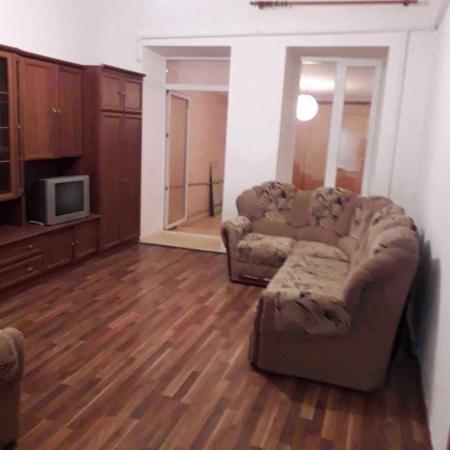 Продам 2-комнатную квартиру