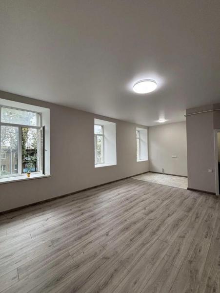 Продам 2-комнатную квартиру