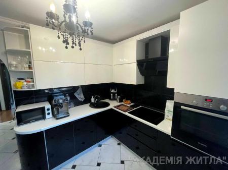 Продам 3-комнатную квартиру