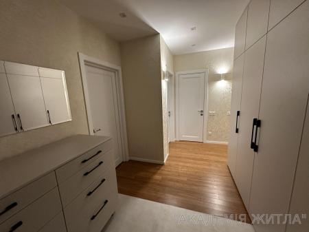 Сдам 3-комнатную квартиру в новостройке, ЖК Парковые озера