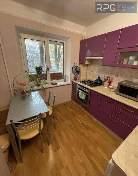 Продам 3-кімнатну квартиру