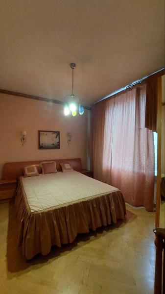 Продам 3-кімнатну квартиру