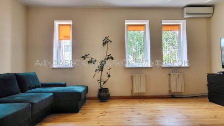 Продам 2-этажный дом