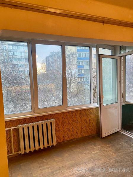 Продам 2-комнатную квартиру