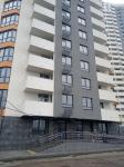 Продам офіс у багатоквартирному будинку, 95.56 м², без внутрішніх робіт