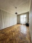Продам 2-кімнатну квартиру, 61 м², радянський ремонт