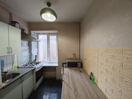 Продам 2-кімнатну квартиру