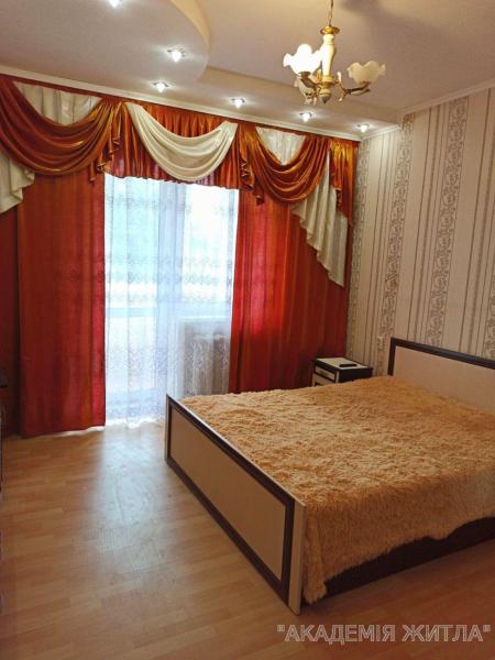 Продам 3-комнатную квартиру
