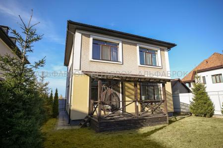 Продам 2-поверховий будинок