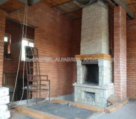 Продам 4-поверховий будинок