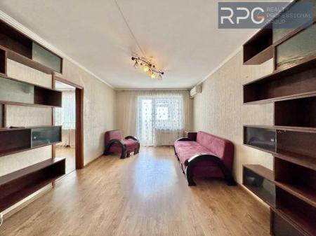 Продам 4-кімнатну квартиру