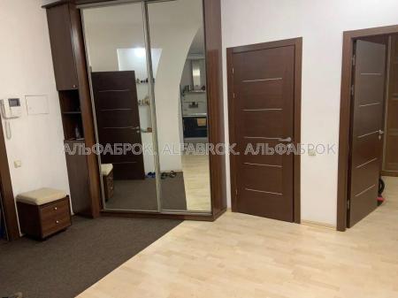 Продам 2-комнатную квартиру