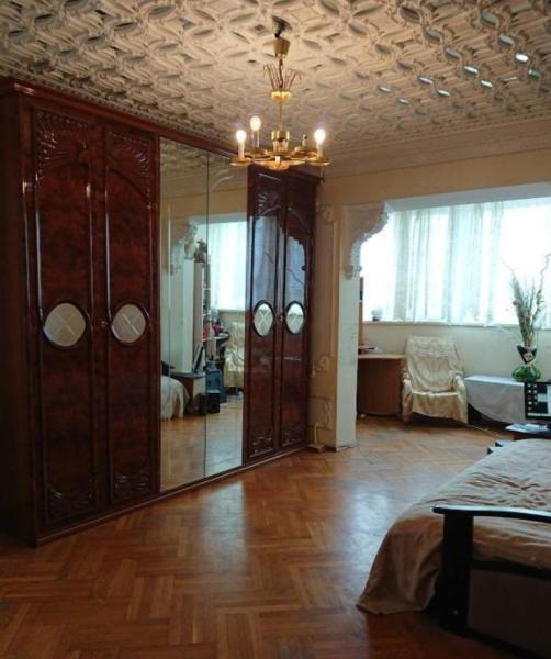 Продам 3-кімнатну квартиру