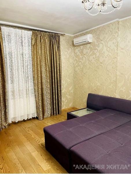 Продам 2-комнатную квартиру