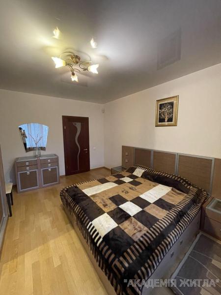 Сдам 3-комнатную квартиру