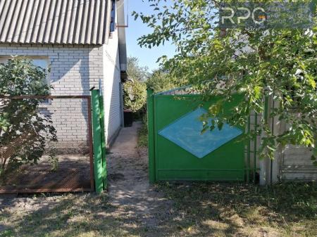Продам дачний будинок