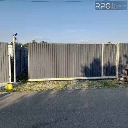 Продам ділянку зі старим будинком