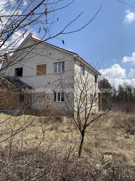 Продам 2-поверховий будинок