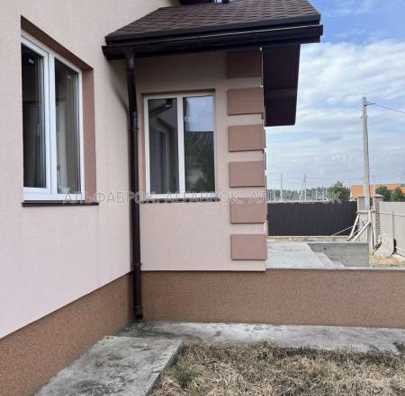 Продам 2-поверховий будинок