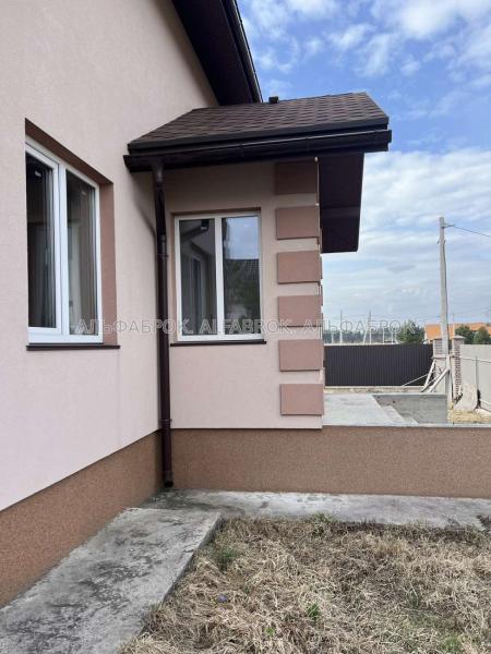 Продам 2-поверховий будинок