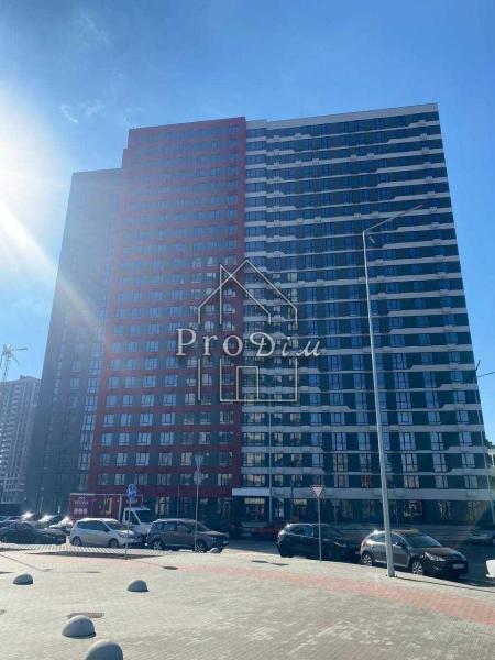 Продам 3-кімнатну квартиру в новобудові, ЖК Варшавський 3
