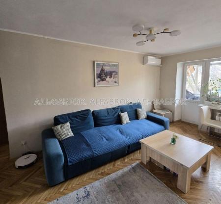 Продам 3-комнатную квартиру