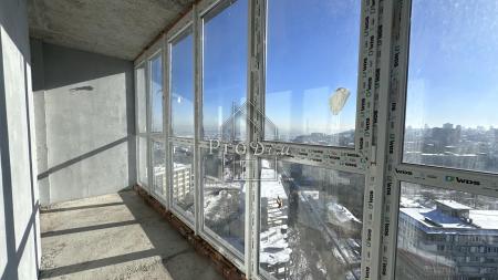 Продам 3-кімнатну квартиру в новобудові