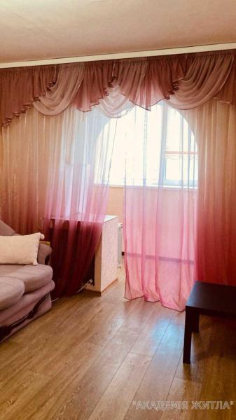 Продам 2-комнатную квартиру