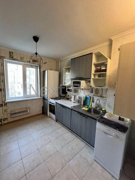 Продам 3-кімнатну квартиру