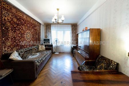 Продам 2-кімнатну квартиру