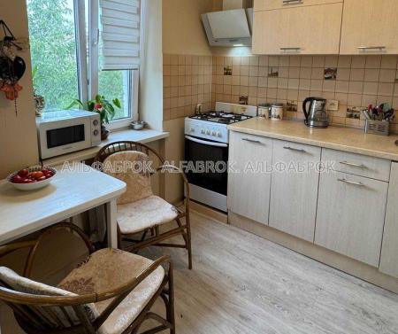 Продам 2-кімнатну квартиру