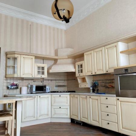 Продам 3-кімнатну квартиру
