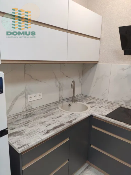 Продам 1-кімнатну квартиру, ЖК «Золоті Стовпи»