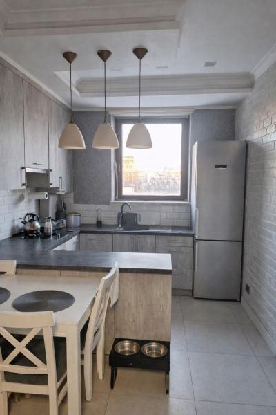 Продам 5-кімнатну квартиру