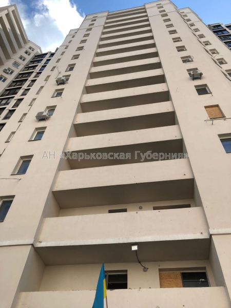 Продам 5-комнатную квартиру в новостройке