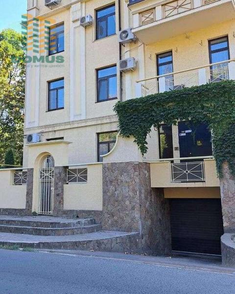 Продам 3-кімнатну квартиру