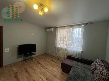 Продам 2-кімнатну квартиру, ЖМ «Сьоме небо»