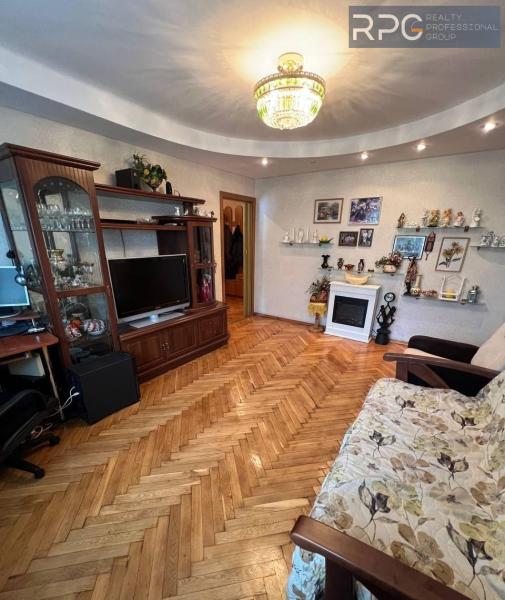 Продам 3-кімнатну квартиру