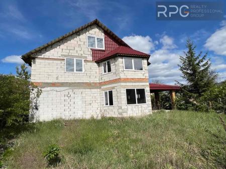 Продам 2-поверховий будинок