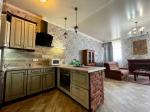 Продам 1-кімнатну квартиру, 53 м², капітальний ремонт