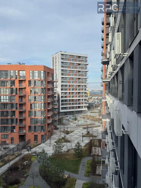 Продам 2-кімнатну квартиру в новобудові, ЖК Respublika