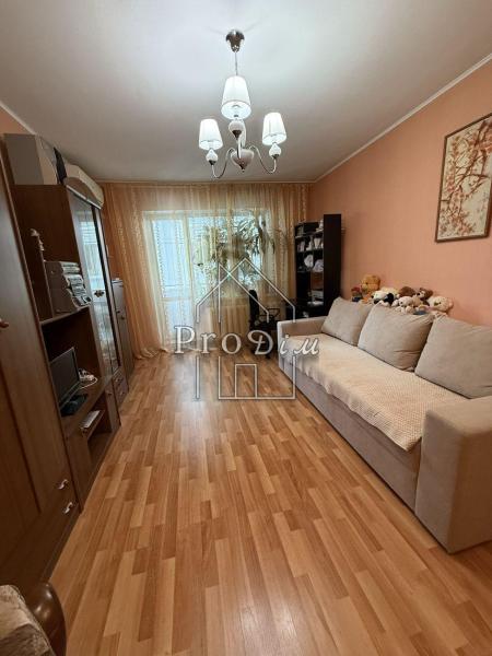 Продам 2-кімнатну квартиру